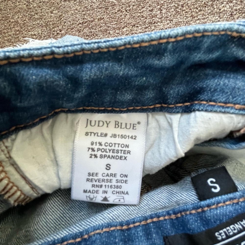 Judy Blue Kara Rigid Magic Button Fly Cutoff Shorts Size Small‎ - Picture 5 of 5